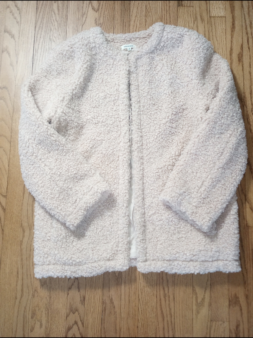 Max Studio Cream Sherpa Jacket Size Medium